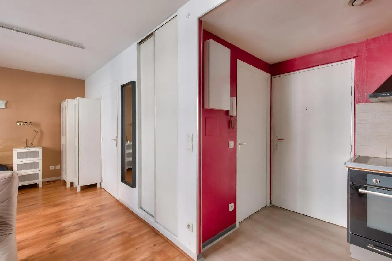 شقة Studio With Parking Close To Metro And Tramway ليون