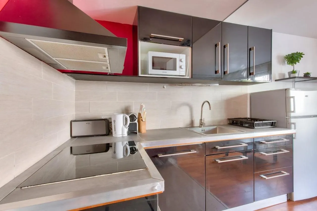 شقة Studio With Parking Close To Metro And Tramway ليون